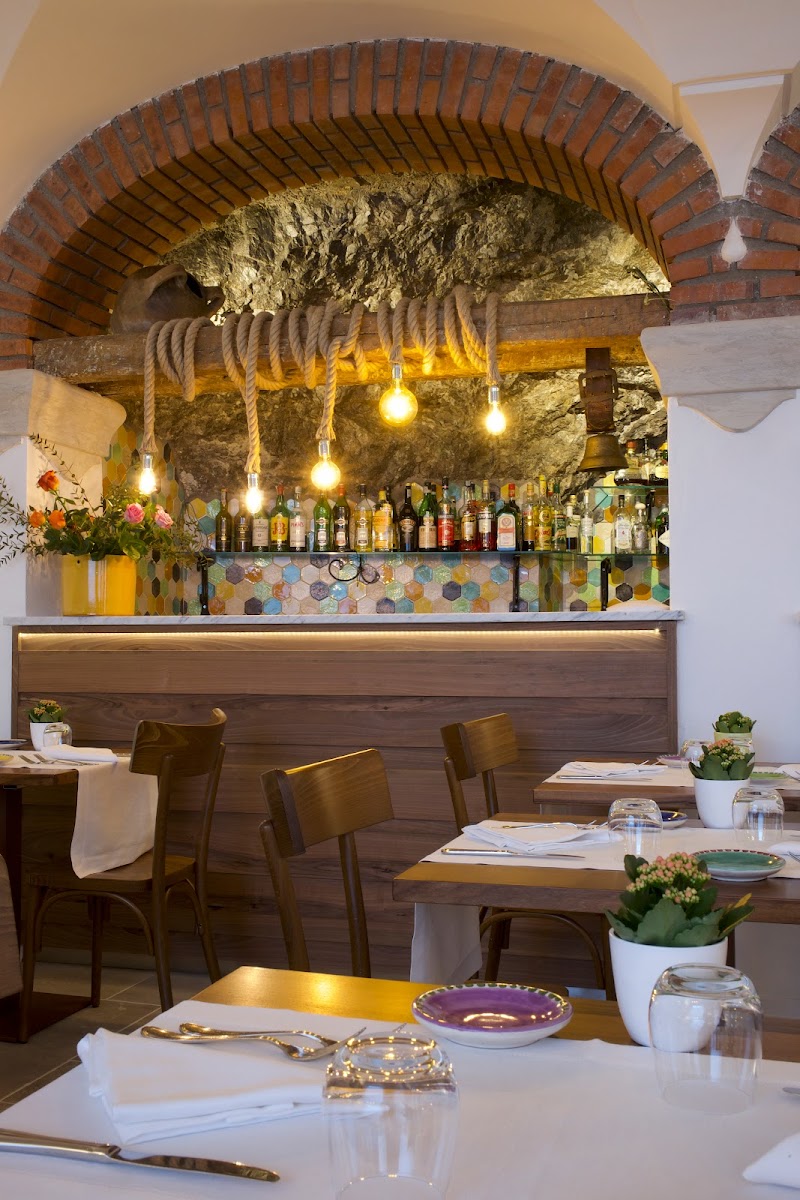 Da Vincenzo Positano - Restaurant near Giardini del Fuenti