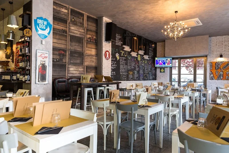 Birretta Wine and Food - Bar near Villa Miani