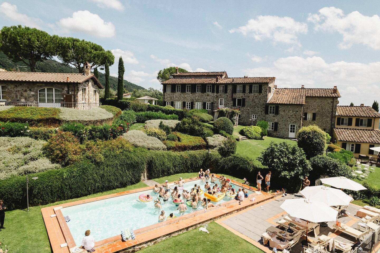 Casale de Pasquinelli, a luxurious retreat in the scenic hills of Lucca, Tuscany